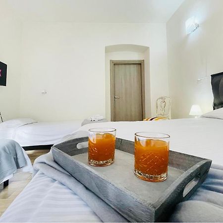 Porta Palazzo 15 Min - Suite Con Netflix & Wi-Fi Turin Exterior photo